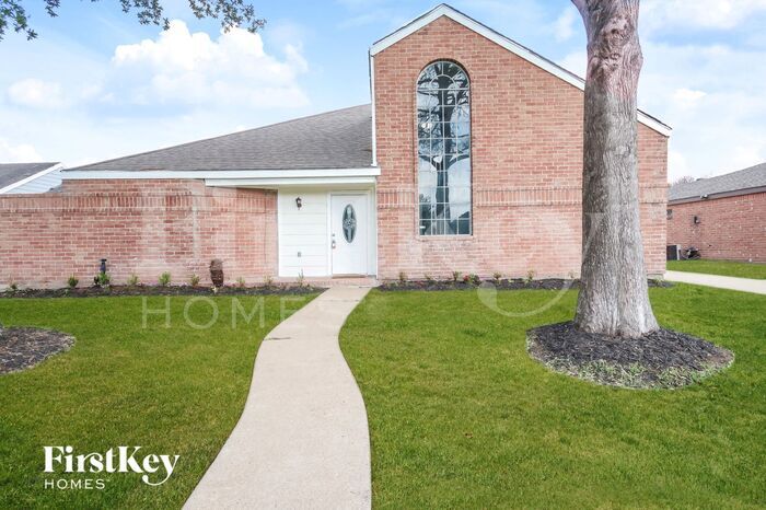 2514 Palace Dr in Stafford, TX - Building Photo