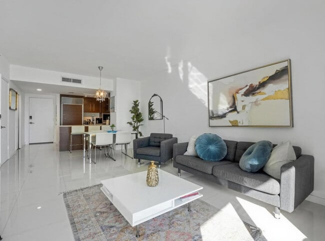 481 Brickell Ave, Unit SI ID1520362P in Miami, FL - Building Photo - Building Photo