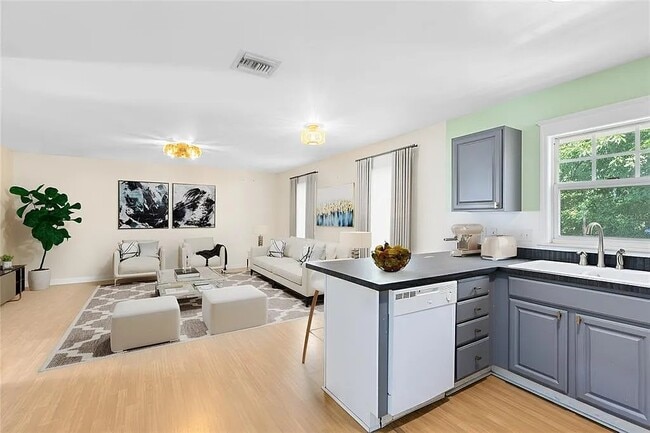 530 S Eola Dr in Orlando, FL - Building Photo - Building Photo