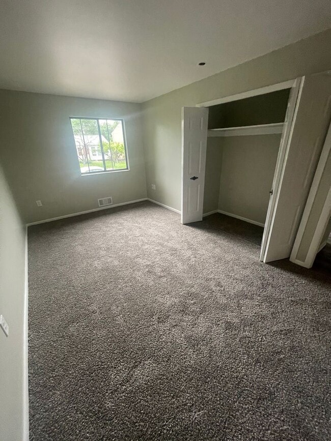 property at 177 S Grandview Ave