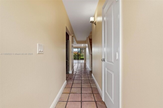 4651 NW 90th Ave in Sunrise, FL - Building Photo - Building Photo