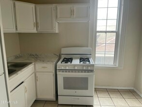 1026 Myrtle Ave in El Paso, TX - Building Photo - Building Photo