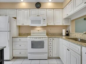 4863 Winslow Beacon in Sarasota, FL - Building Photo - Building Photo