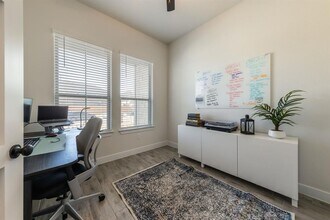 2812 Sebring Cir in Austin, TX - Building Photo - Building Photo