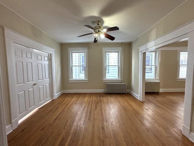 66 Louis St in New Brunswick, NJ - Building Photo - Building Photo