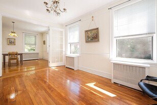 35-31 78th St in Astoria, NY - Building Photo