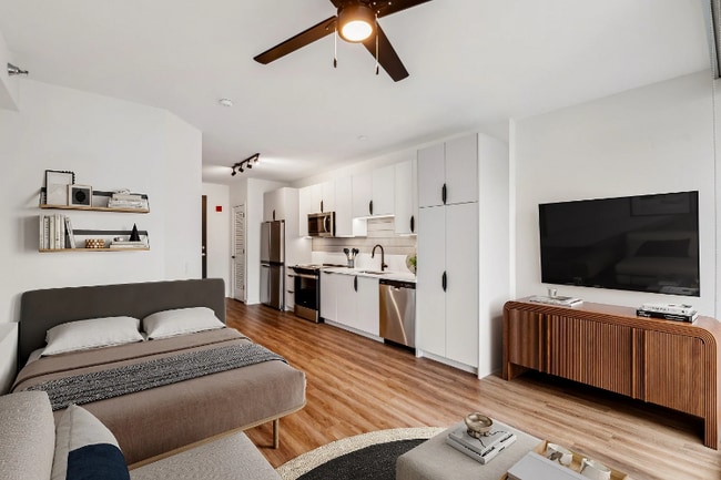 167 W Kinzie St in Chicago, IL - Building Photo - Building Photo