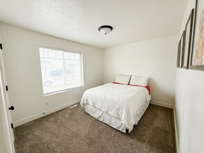 4933 Wiltshire St in Pocatello, ID - Building Photo - Building Photo