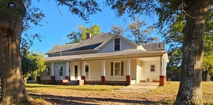 7404 GA-109 in Molena, GA - Building Photo - Building Photo