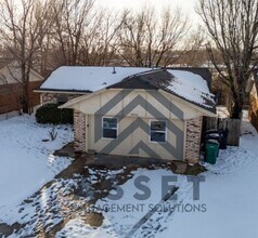 4825 S Fairmont Ave in Oklahoma City, OK - Building Photo - Building Photo