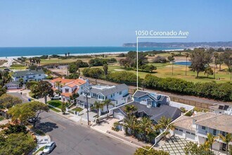 1050 Coronado Ave in Coronado, CA - Building Photo - Building Photo