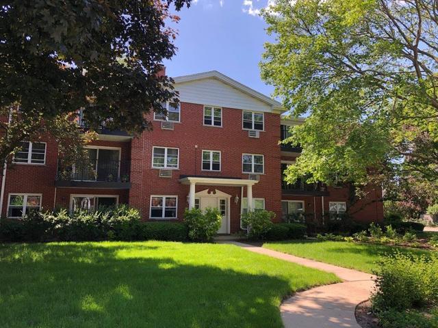 120 N Lincoln Ln, Unit 3 C in Arlington Heights, IL - Building Photo