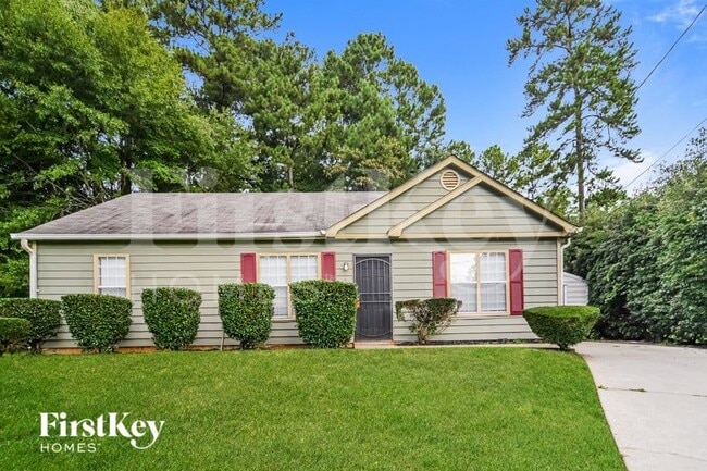 property at 211 Antebellum Ct