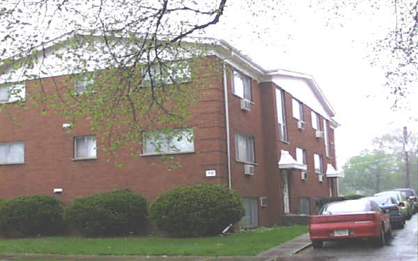 Spaulding House in Oak Park, IL - Building Photo