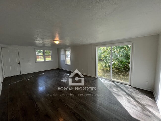 212 E Andover Ave in Muncie, IN - Building Photo - Building Photo