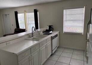621 NE 3rd Ave in Delray Beach, FL - Building Photo - Building Photo
