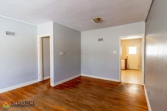 1609 Poyntz Ave in Manhattan, KS - Foto de edificio - Building Photo