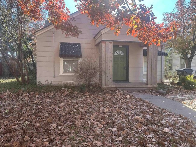 1807 Dayton Ave in Wichita Falls, TX - Building Photo - Building Photo