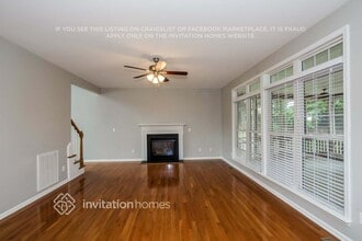 17136 Knoxwood Dr in Huntersville, NC - Foto de edificio - Building Photo