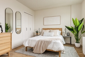 The SunRise in Edmonton, AB - Building Photo - Building Photo