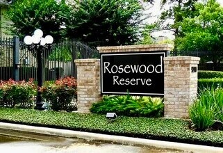 9230 Rouge Cir in Houston, TX - Building Photo - Building Photo