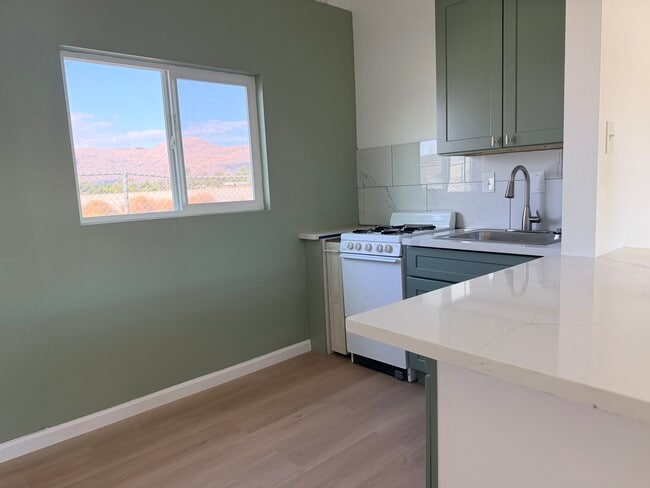 13690 Old 215 Frontage Rd