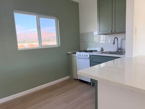 13690 Old 215 Frontage Rd in Moreno Valley, CA - Building Photo - Building Photo