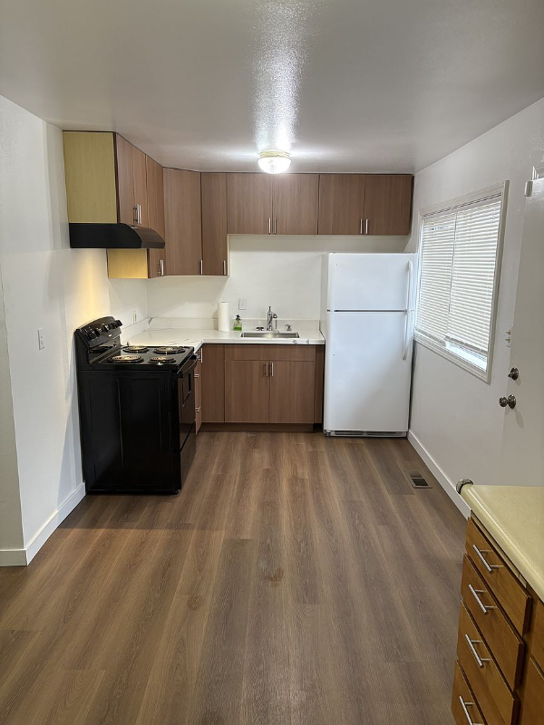 property at 821 Edmonds Ave NE