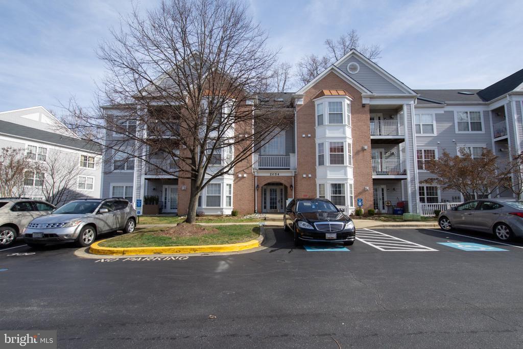 2054 Quaker Way in Annapolis, MD - Building Photo