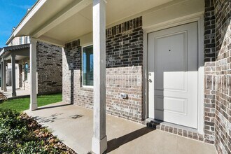 2523 Night Emerald Dr in Rosharon, TX - Foto de edificio - Building Photo