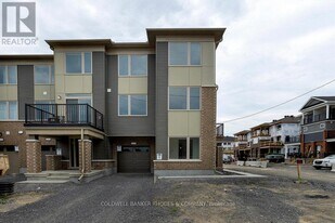 231 Darjeeling Ave in Ottawa, ON - Building Photo