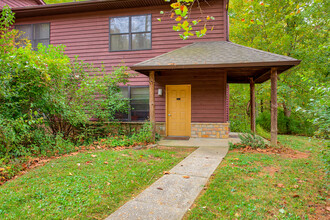 The Arbors in Bloomington, IN - Foto de edificio - Building Photo