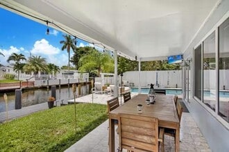 2442 Bimini Ln in Fort Lauderdale, FL - Building Photo - Building Photo