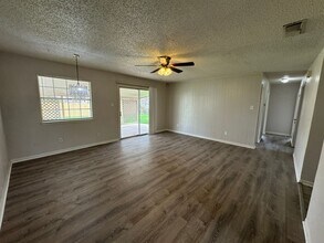 1402 Hammond Dr in Killeen, TX - Building Photo - Building Photo