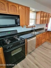 185 Ravenwood Blvd in Barnegat Township, NJ - Building Photo - Building Photo