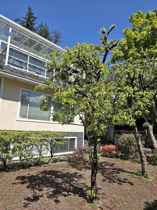 property at 160 29th St E