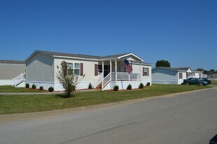 Weatherly Estates in Lebanon, TN - Building Photo