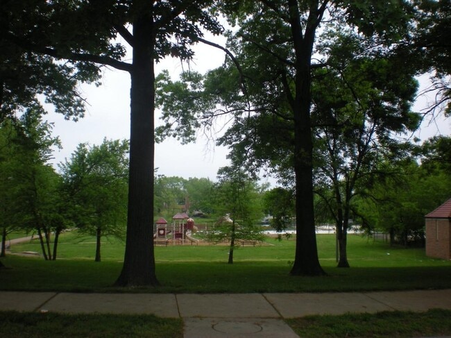 4110 Michigan Ave, Unit 1st fl in St. Louis, MO - Foto de edificio - Building Photo