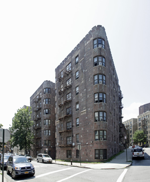 3525 Perry Ave in Bronx, NY - Building Photo