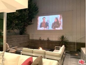 338 Rennie Ave in Los Angeles, CA - Building Photo - Building Photo