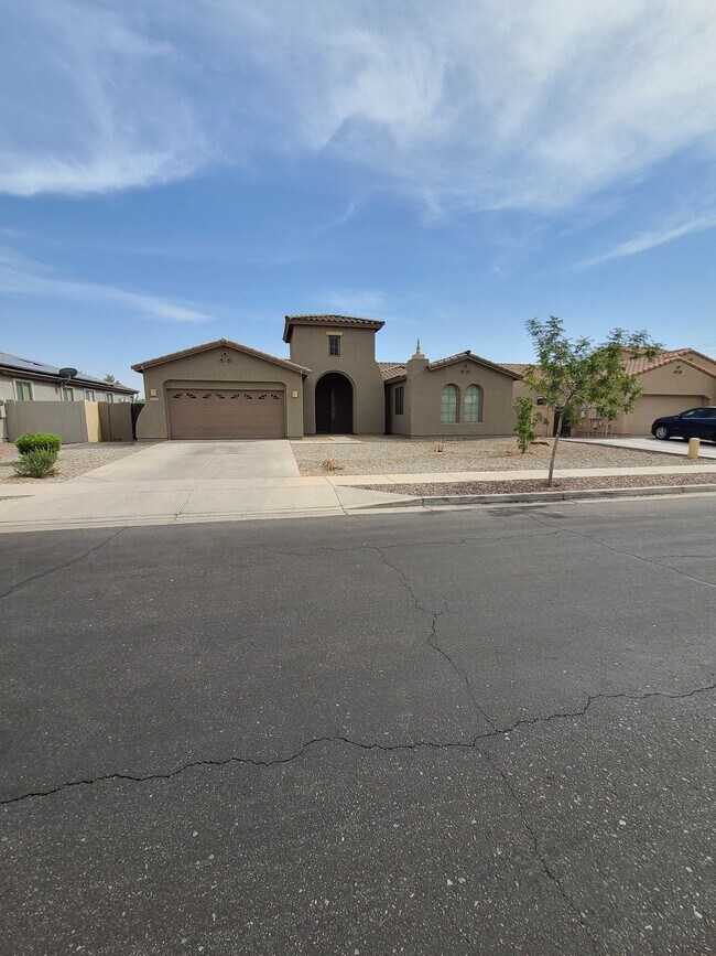 3233 E Blue Ridge Way