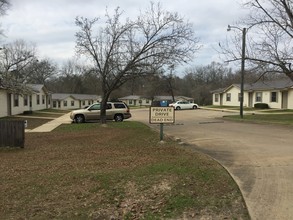 The Meadows in Hayneville, AL - Foto de edificio - Building Photo