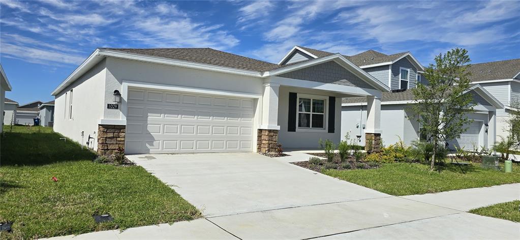 1029 Holden Wy in Eagle Lake, FL - Building Photo