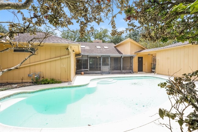 12502 Olympia Dr in Houston, TX - Foto de edificio - Building Photo