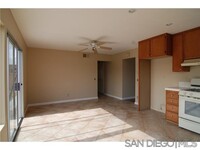 10282 Kamwood Pl in San Diego, CA - Foto de edificio - Building Photo