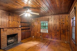 803 Woodland Ave in Chapel Hill, NC - Building Photo - Building Photo