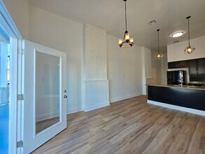 2624 Palmyra St in New Orleans, LA - Building Photo - Building Photo