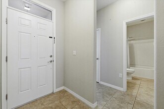 145 Waterside Cir in Winter Haven, FL - Foto de edificio - Building Photo