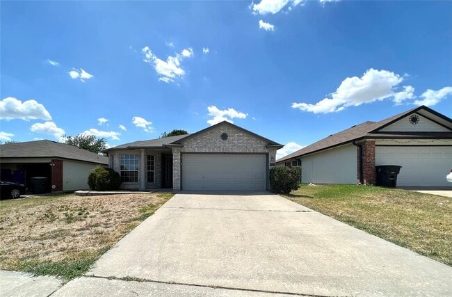 1211 Saddle Dr