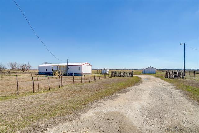 4252 FM 67 in Grandview, TX - Building Photo - Building Photo